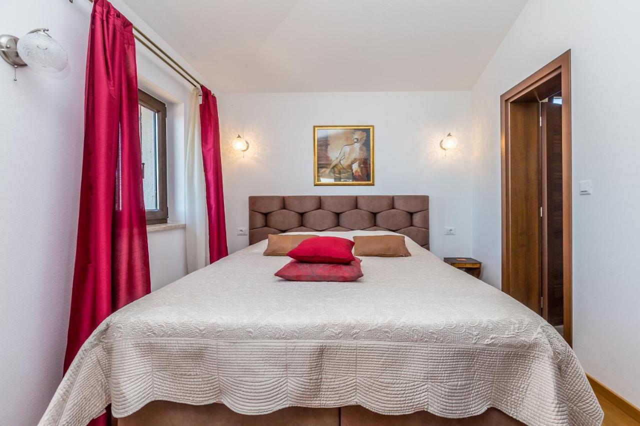 Villa Lurda Linardici Krk Esterno foto